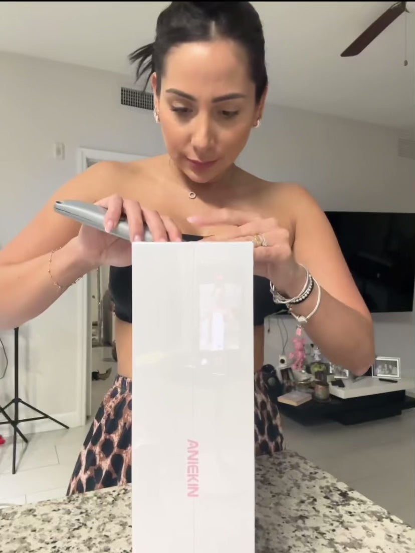 CkeyiN 1600W Hair Dryer Professional Negative Ion Blower Home Use Hot Cold Blow Drying Salon Blower Diffuser Concentrator Nozzle